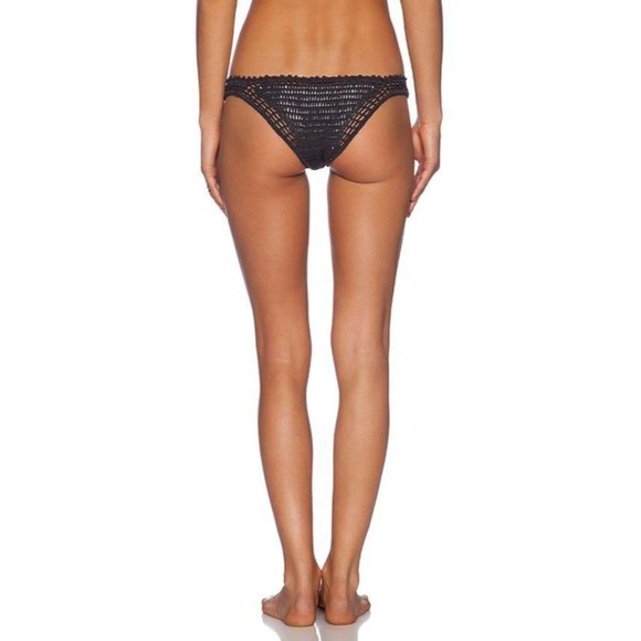 she made me bikini bottoms - Picture 6 of 10